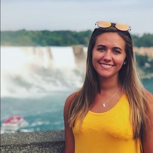 Meet your Posher, Jessica